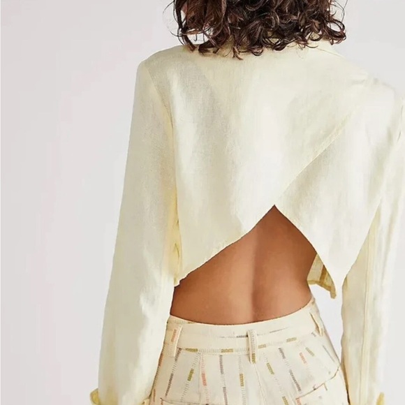 ✨HOST PICK✨ Free People Bennie Crop Blazer Butter Yellow size Medium (NWT) - Picture 2 of 4